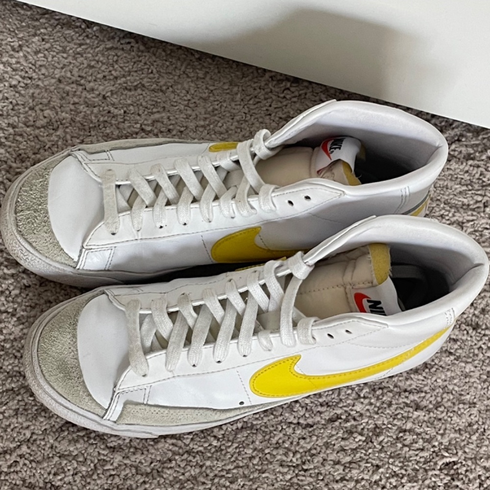 High Top Nike SB Blazer Sneakers in Yellow - Picture 7 of 14